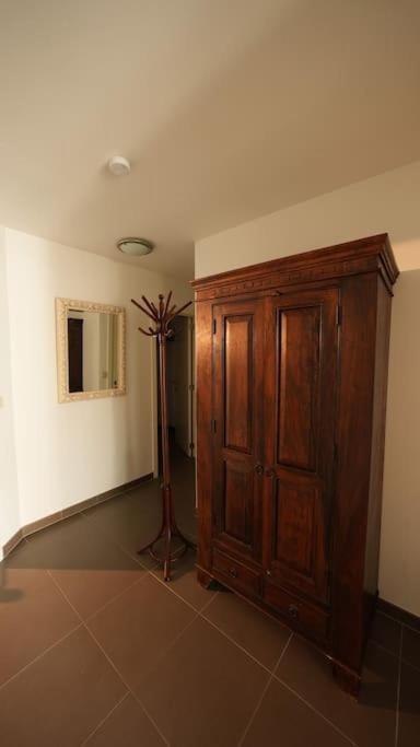 Apartment Miroir De La